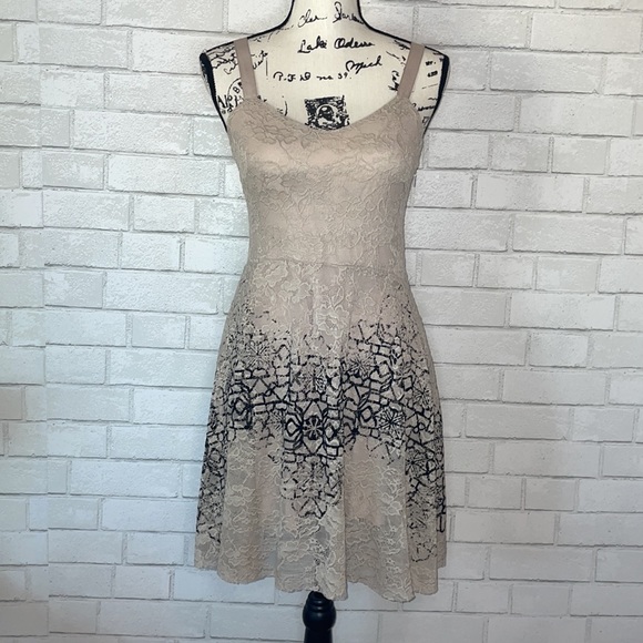 Free People Flocked Velvet Lace dress - Picture 3 of 13